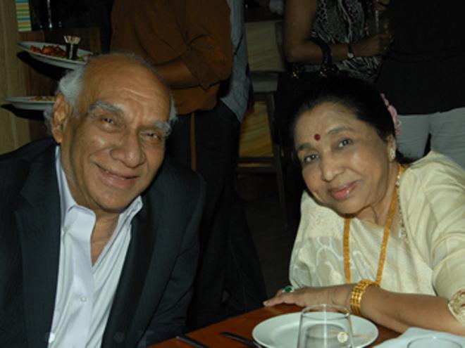 Asha Bhosle receives back to back jolts, mourns for Yash Chopra